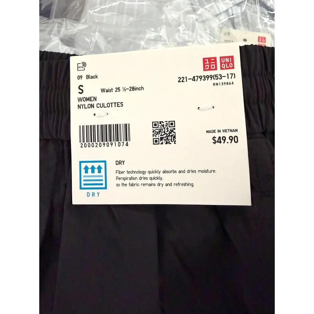 Uniqlo Nylon Culottes in Black